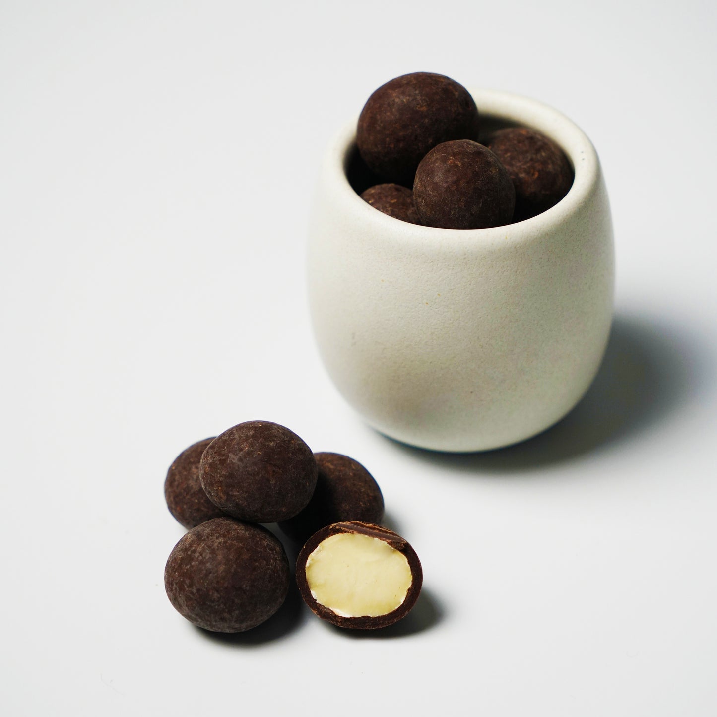 【Dandelion Chocolate×OSTI】マカダミアナッツ・チョコレート